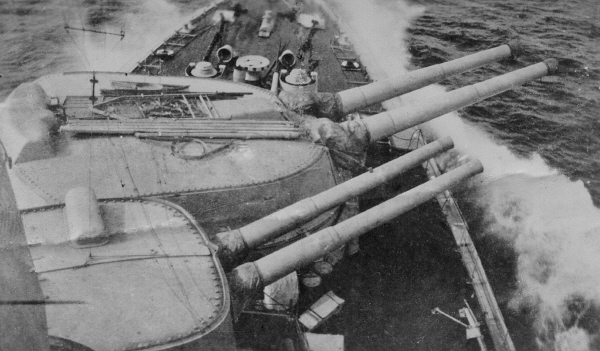 Built on hulls that were only about the size of today's frigates, the Gustav carried an armarment larger than any gun armed cruiser. It included four large 11-inch guns and 8 smaller 5.9-inchers.