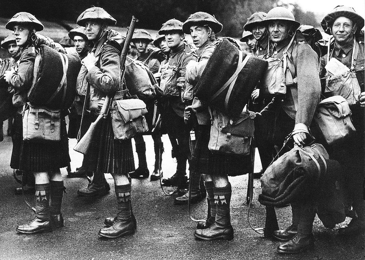 Великобритания 1939 год. Французские солдаты второй мировой войны 1940. Британский солдат 2 мировой войны. Британский солдат ww1 1917. Солдаты Британии ww2.